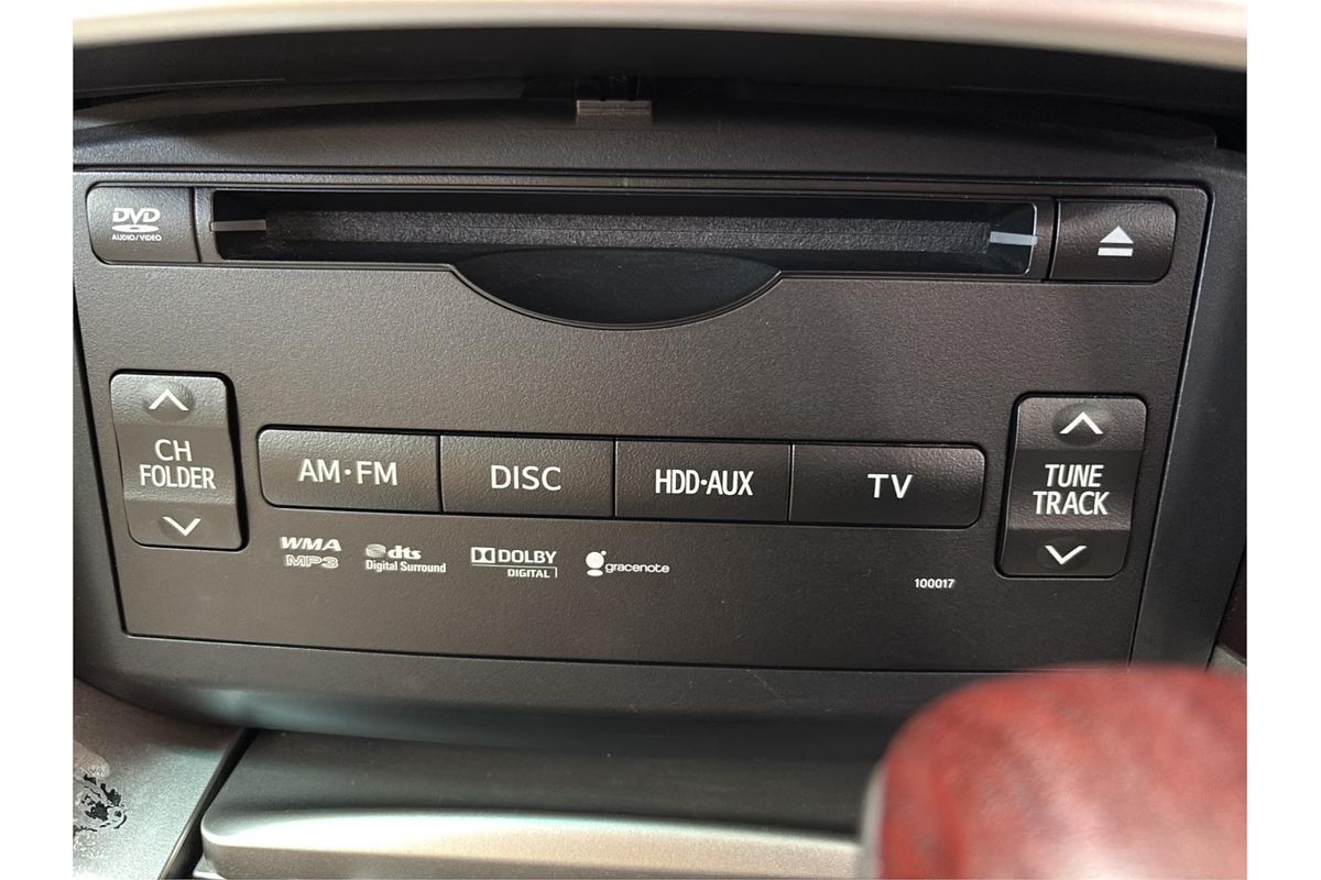 2011 Toyota Crown Majesta i-Four 4WD