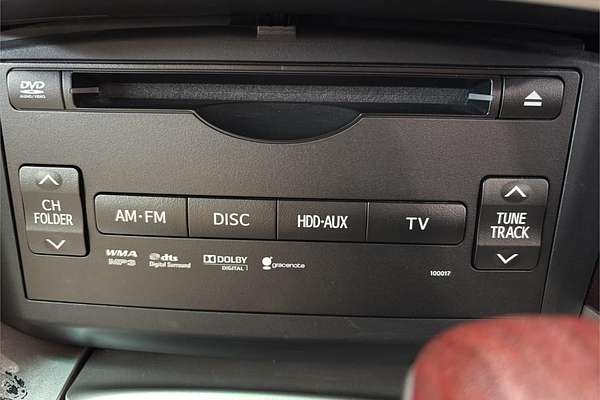 2011 Toyota Crown Majesta i-Four 4WD