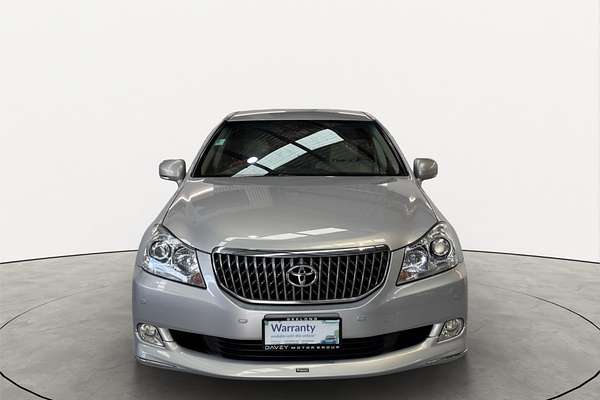2011 Toyota Crown Majesta i-Four 4WD