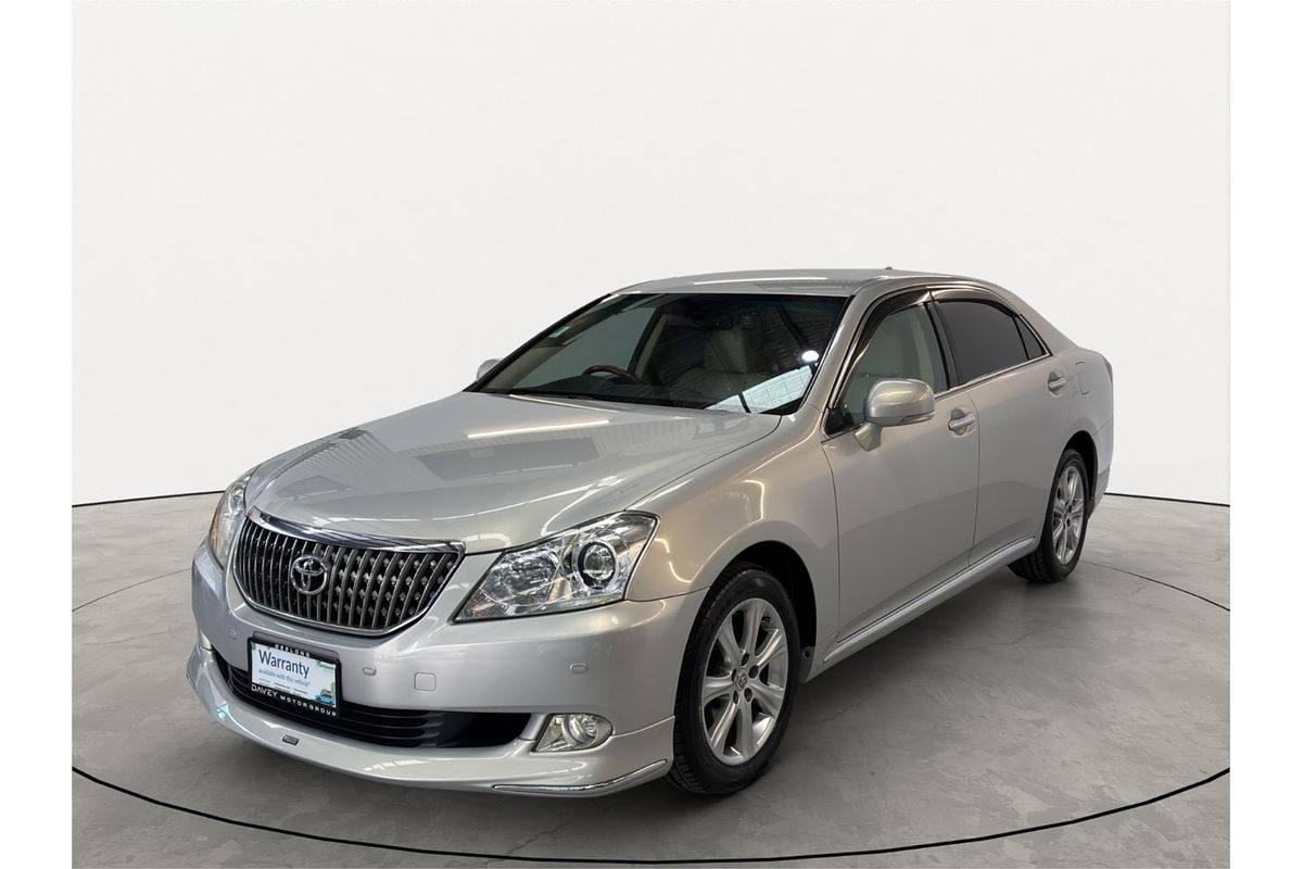 2011 Toyota Crown Majesta i-Four 4WD