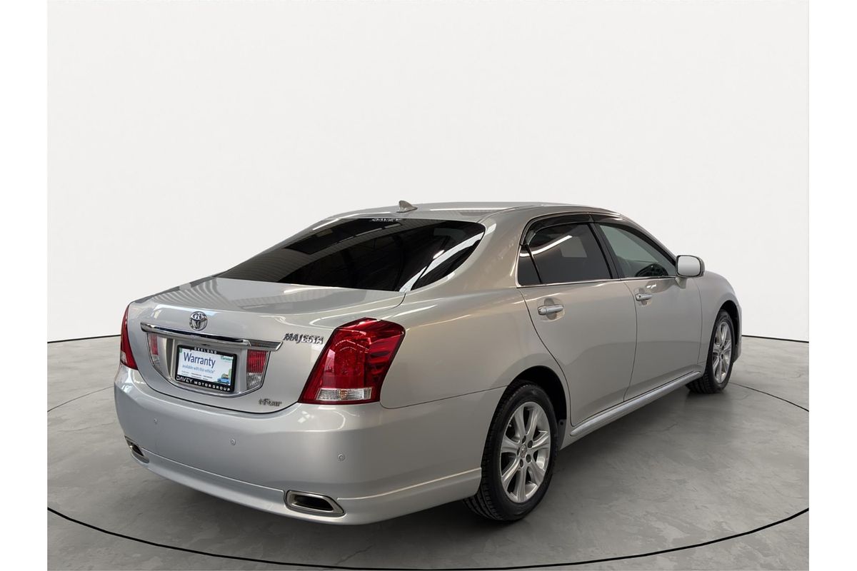 2011 Toyota Crown Majesta i-Four 4WD