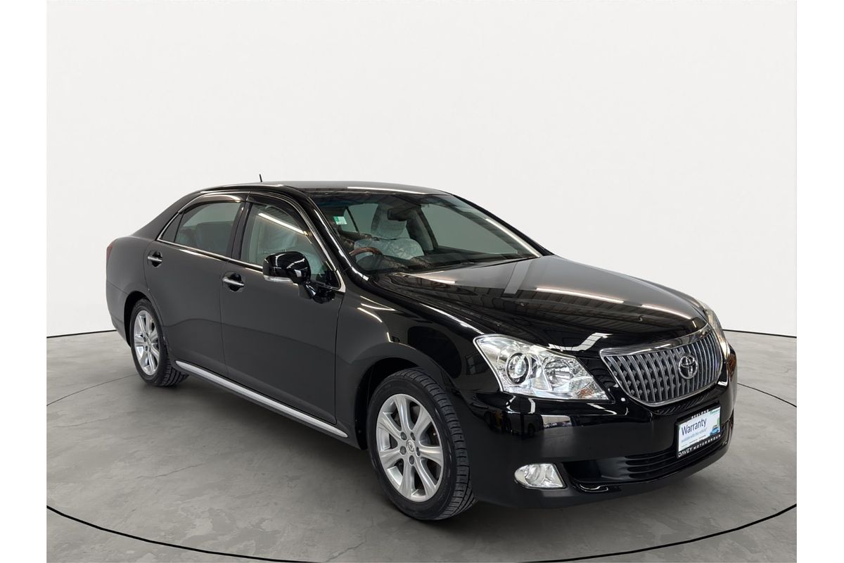 2010 Toyota Crown Majesta A-type URS206
