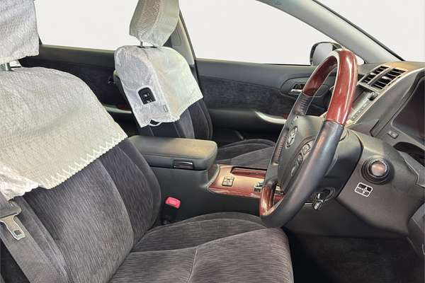 2010 Toyota Crown Majesta A-type URS206