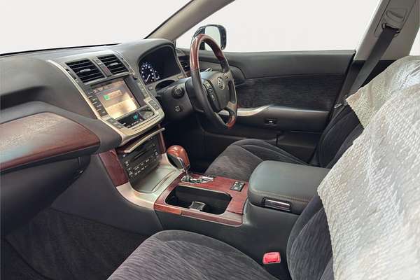 2010 Toyota Crown Majesta A-type URS206