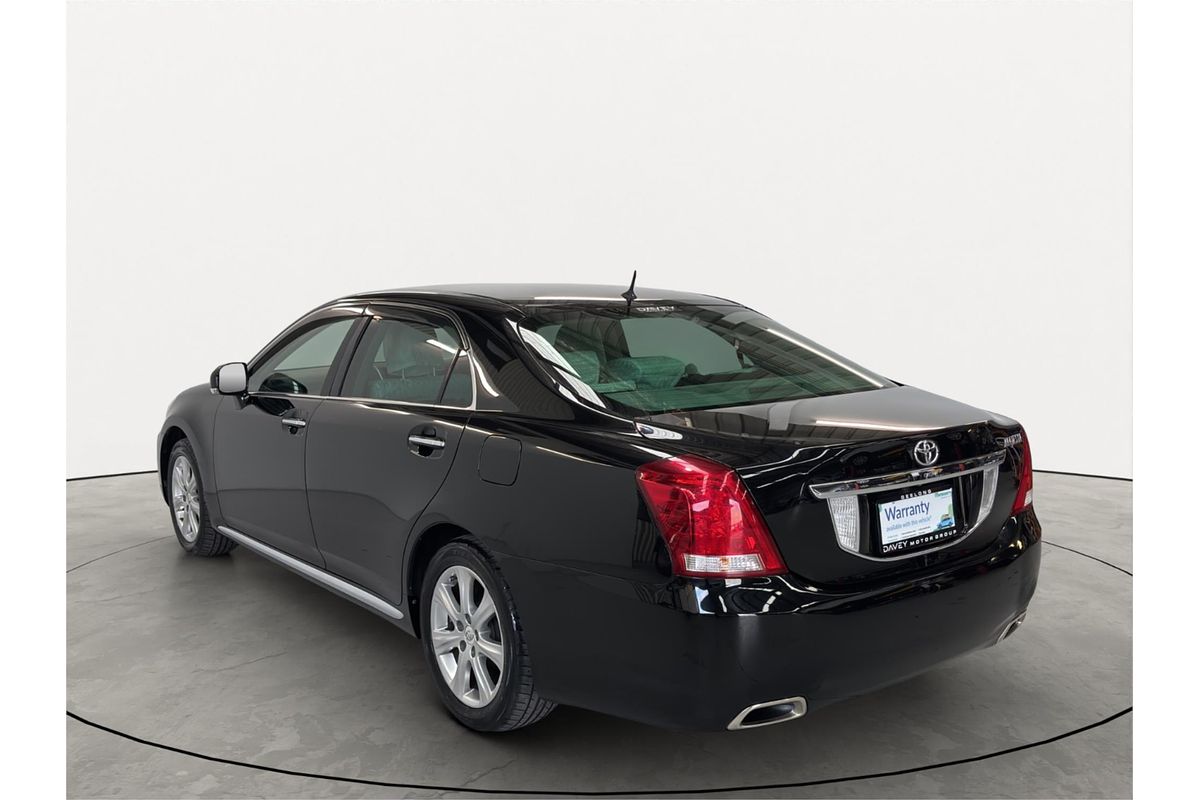 2010 Toyota Crown Majesta A-type URS206