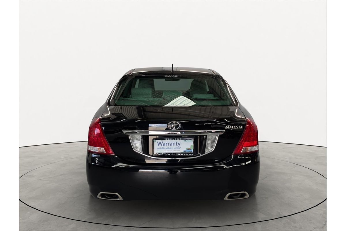 2010 Toyota Crown Majesta A-type URS206