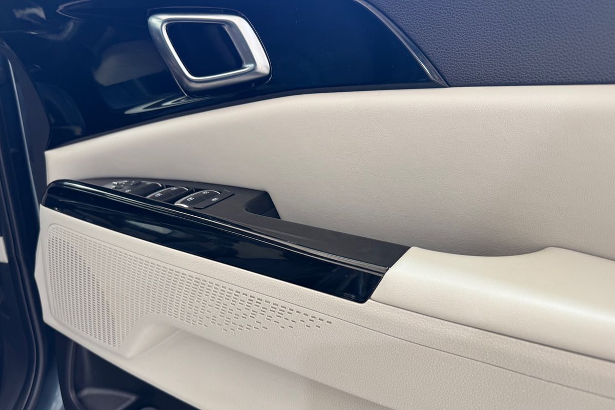 2023 Kia Carnival SLi KA4