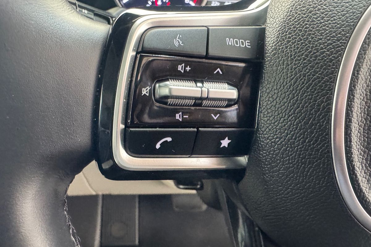 2023 Kia Carnival SLi KA4