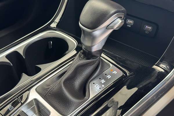 2023 Kia Carnival SLi KA4