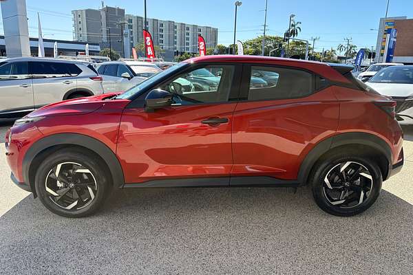 2025 Nissan JUKE ST+ F16