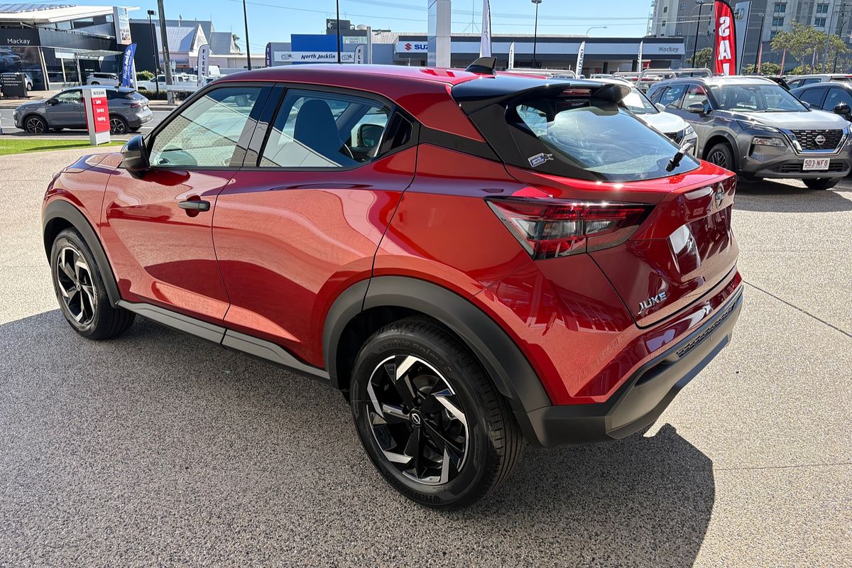 2025 Nissan JUKE ST+ F16