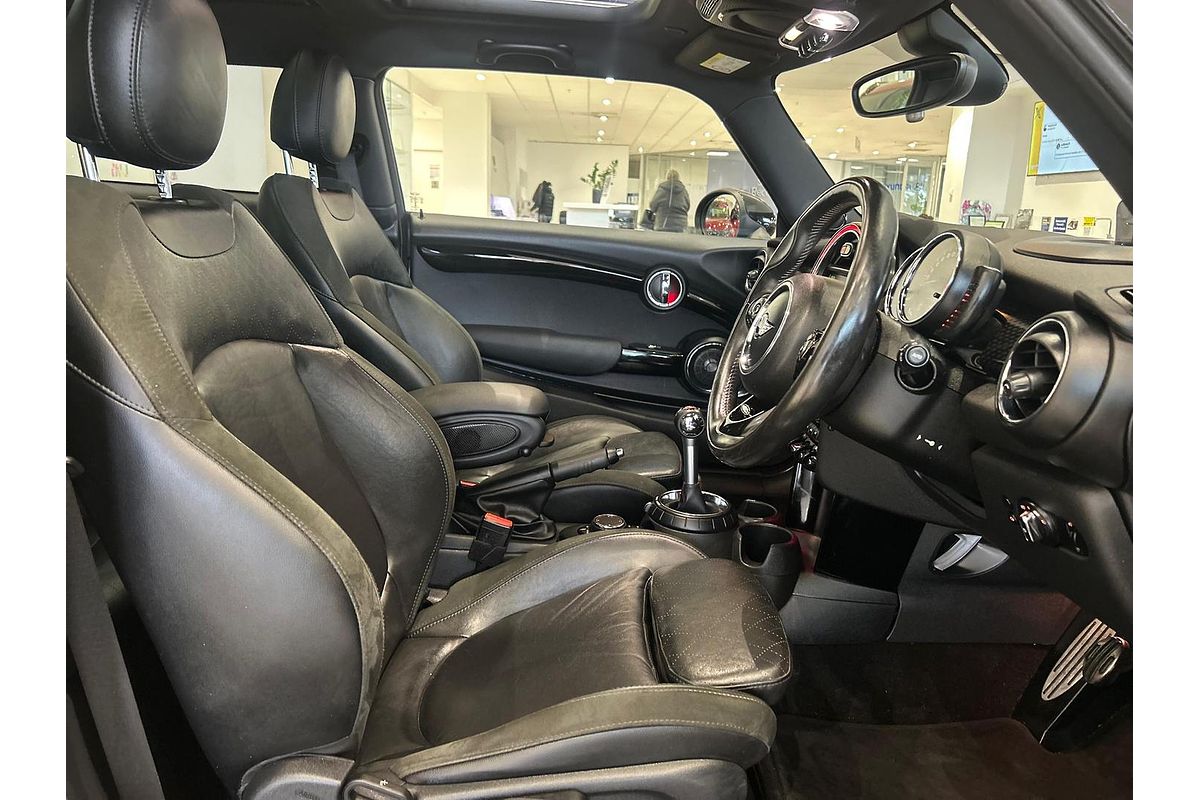 2017 MINI Hatch John Cooper Works F56