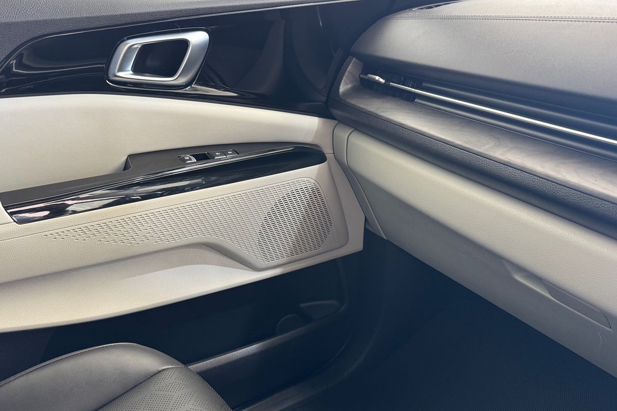 2023 Kia Carnival SLi KA4