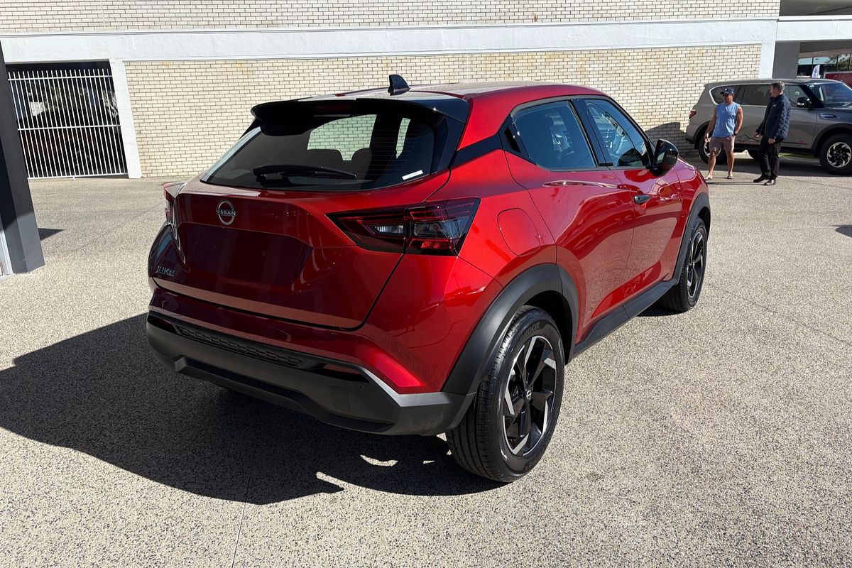 2025 Nissan JUKE ST+ F16