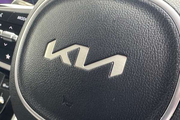 2023 Kia Carnival SLi KA4