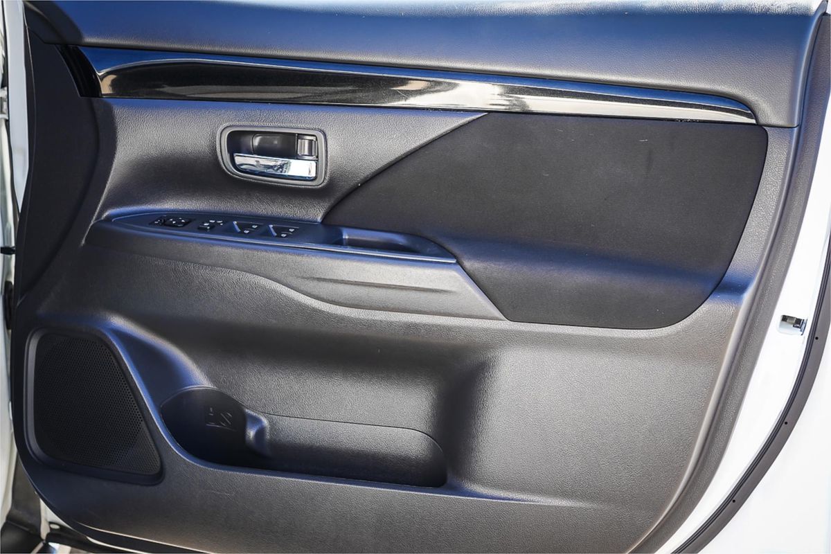 2019 Mitsubishi Outlander ES ZL
