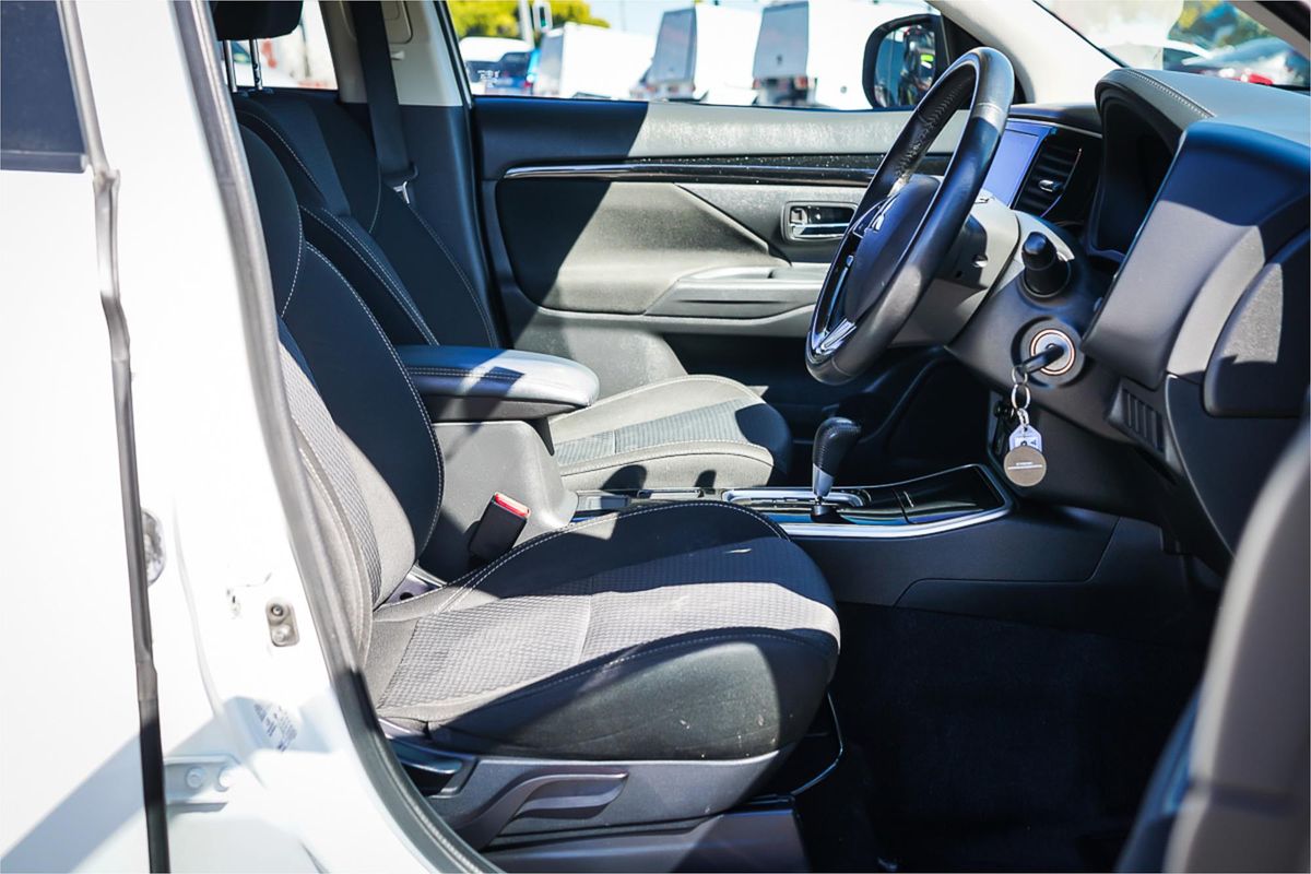 2019 Mitsubishi Outlander ES ZL