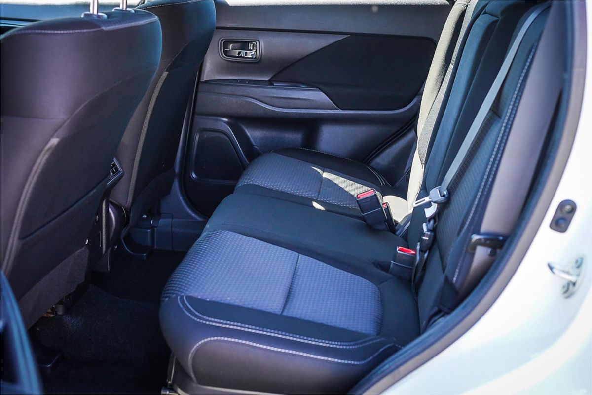 2019 Mitsubishi Outlander ES ZL