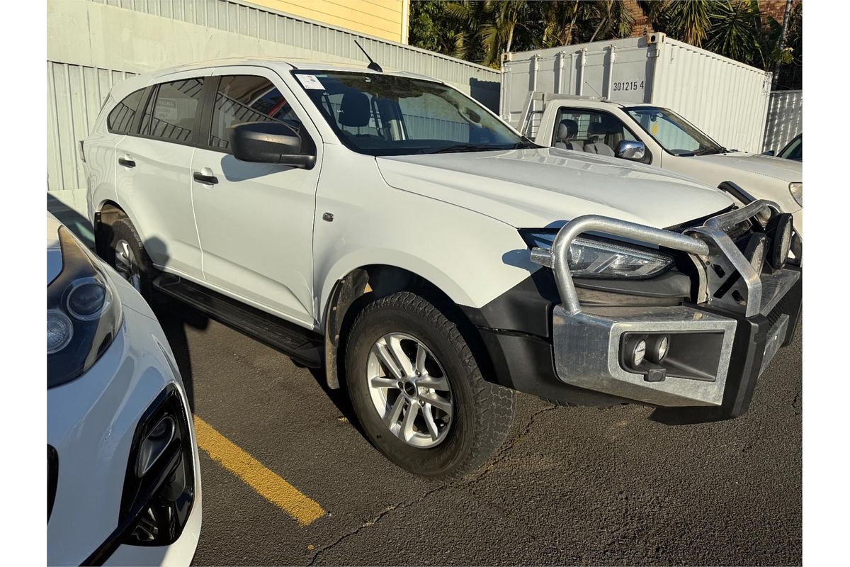 2021 Isuzu MU-X LS-M