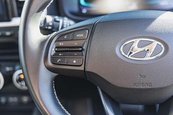 2022 Hyundai Venue Elite QX.V4
