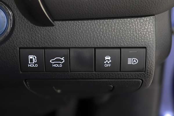 2021 Toyota Camry Ascent Sport AXVH70R