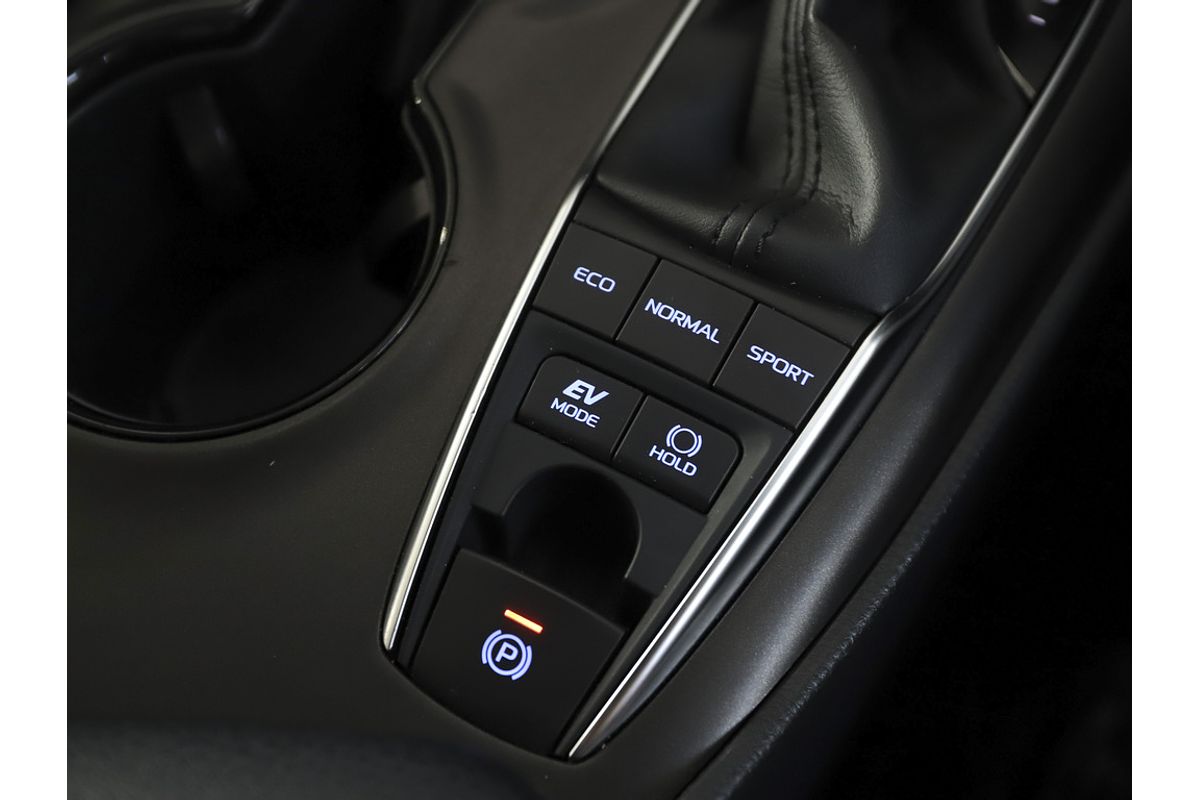2021 Toyota Camry Ascent Sport AXVH70R