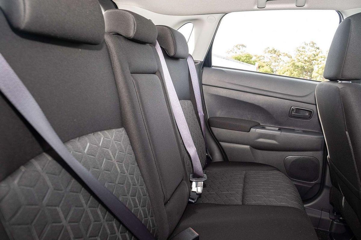 2024 Mitsubishi ASX ES XD