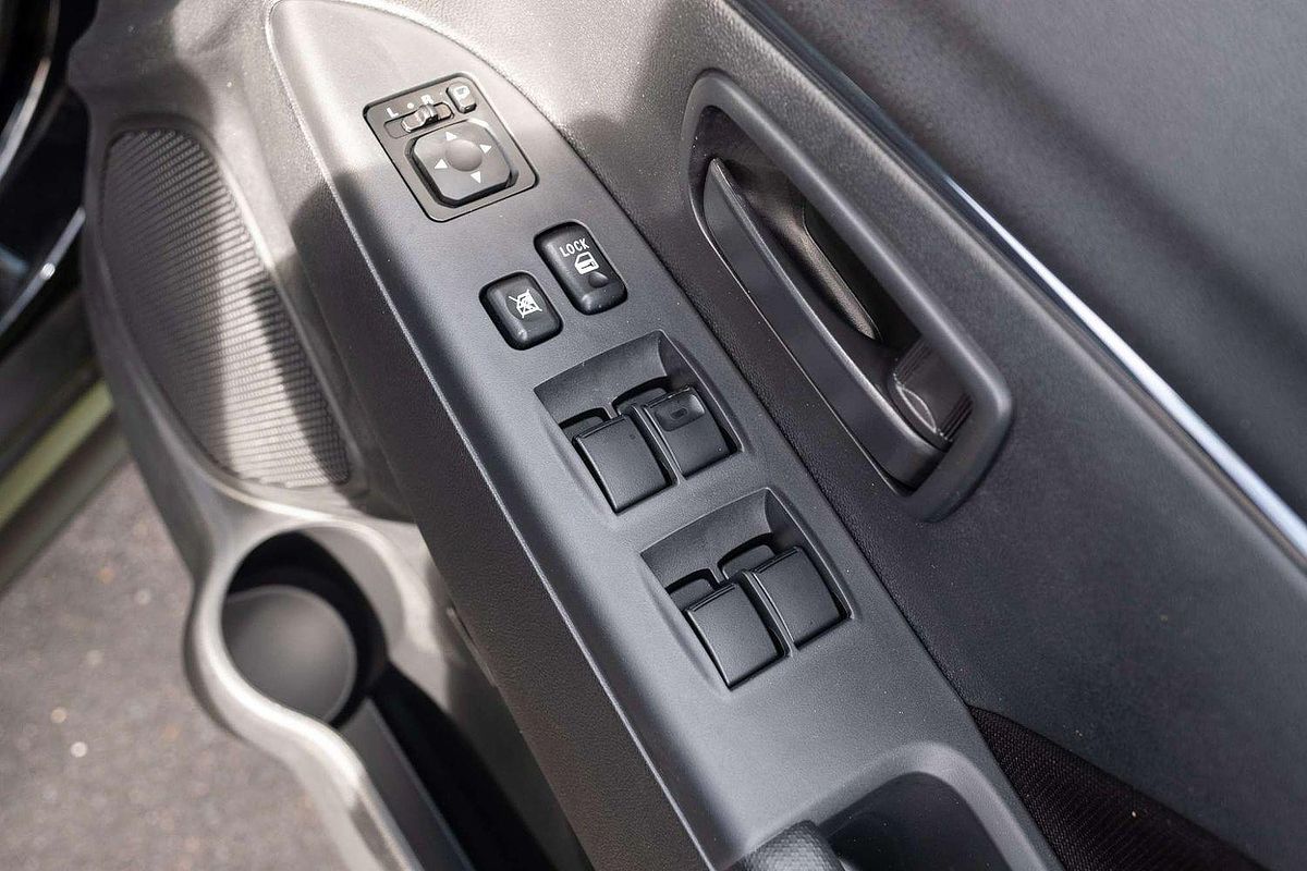 2024 Mitsubishi ASX ES XD