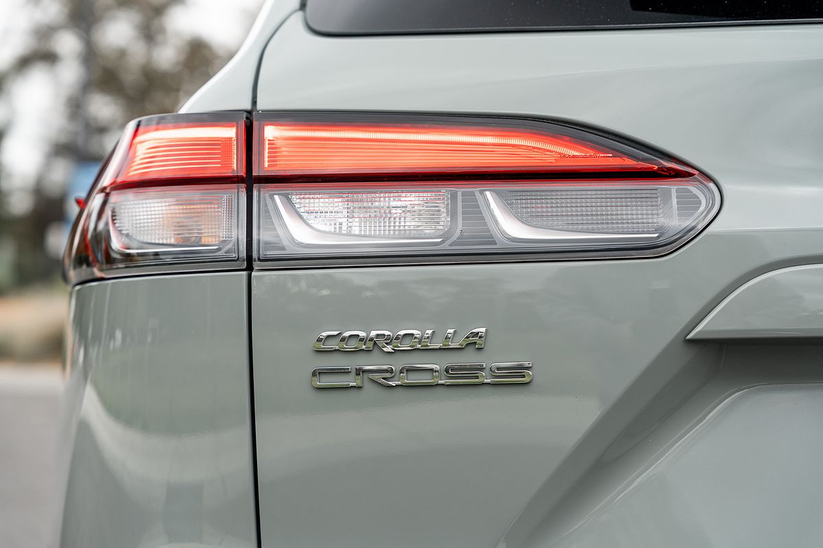 2024 Toyota Corolla Cross Atmos MXGH10R