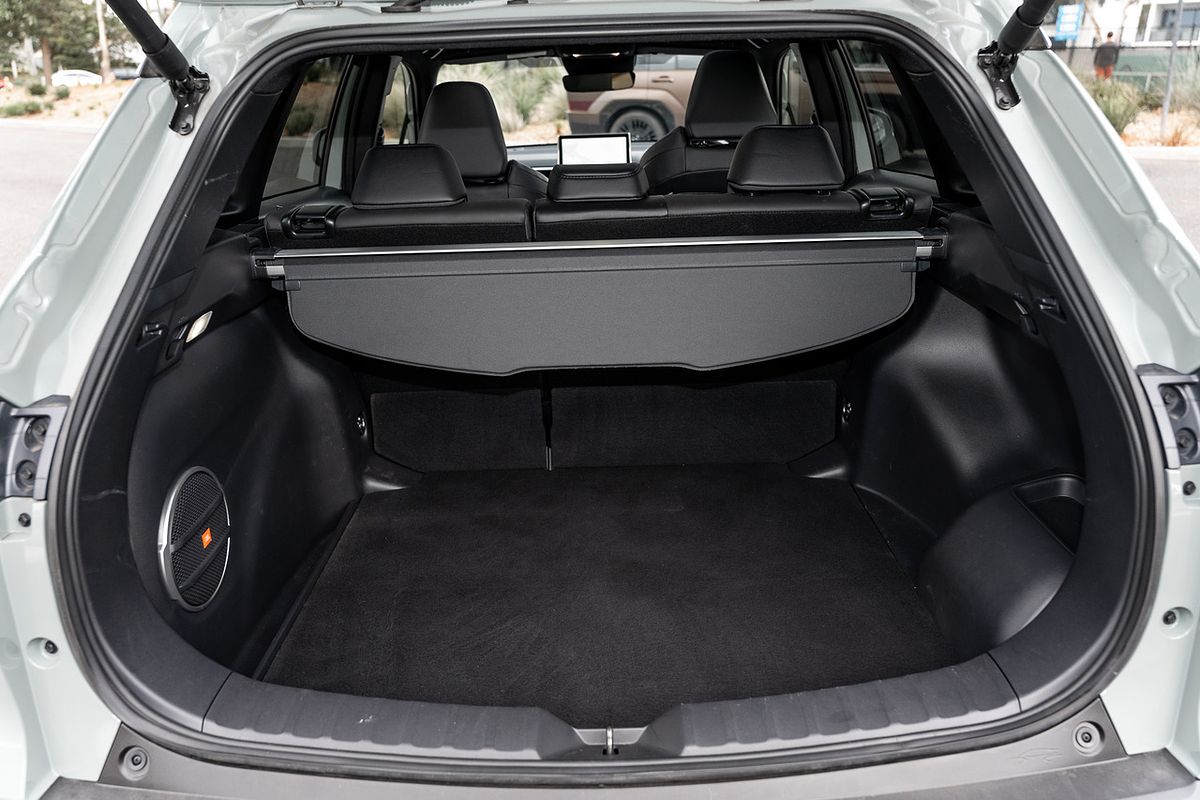 2024 Toyota Corolla Cross Atmos MXGH10R