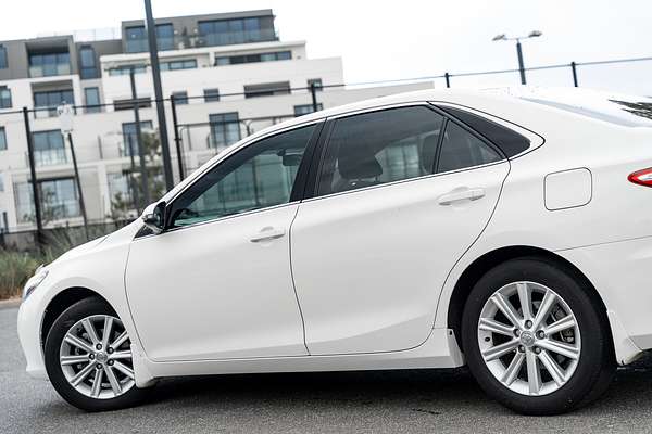 2017 Toyota Camry Atara S ASV50R