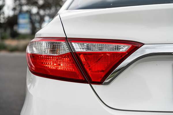 2017 Toyota Camry Atara S ASV50R