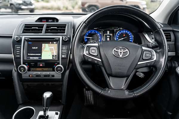2017 Toyota Camry Atara S ASV50R