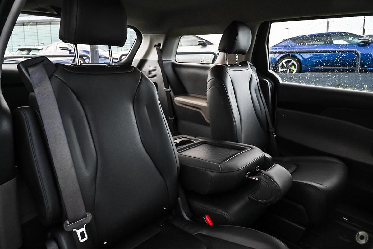 2025 Kia Carnival Sport KA4 PE
