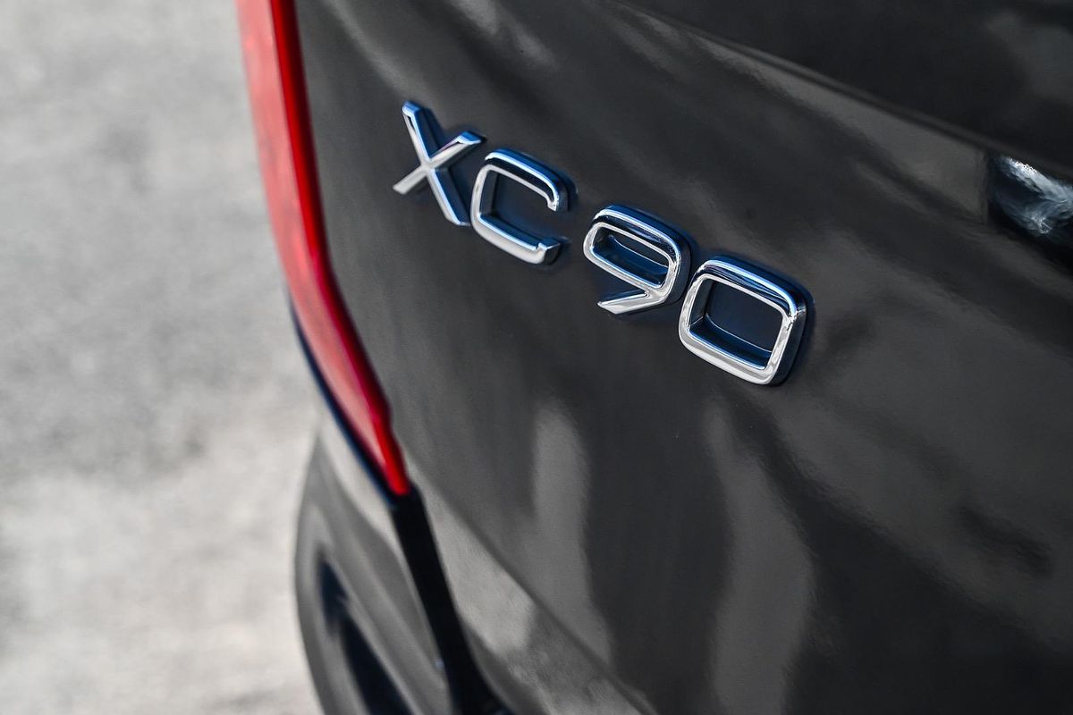 2016 Volvo XC90 T6 R-Design