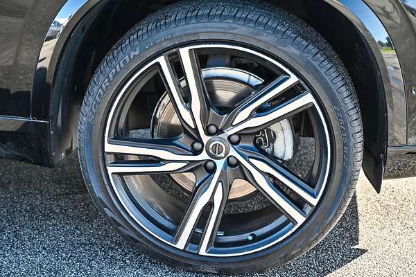2016 Volvo XC90 T6 R-Design