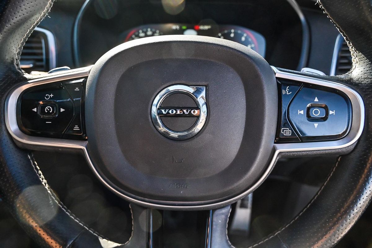 2016 Volvo XC90 T6 R-Design