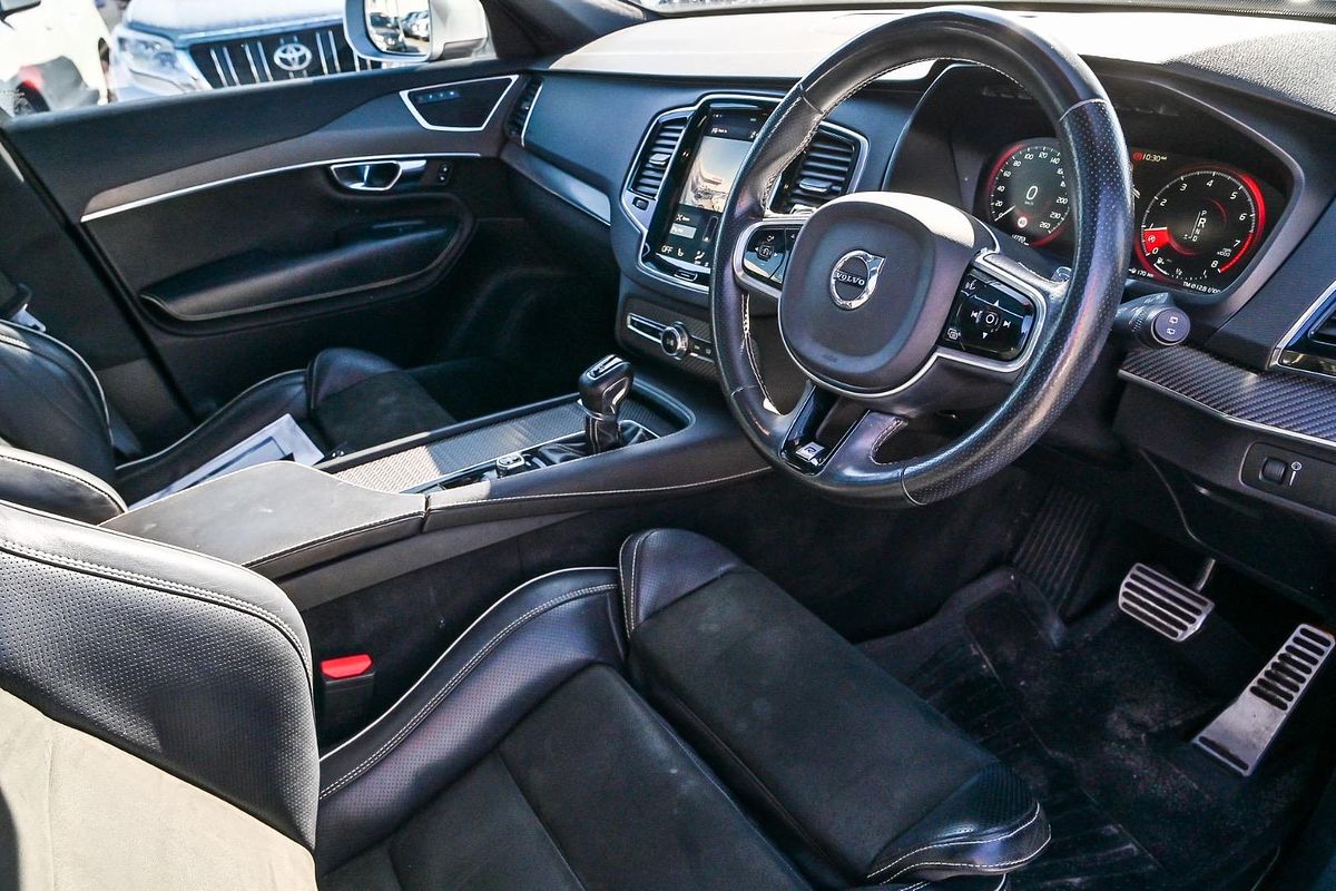 2016 Volvo XC90 T6 R-Design