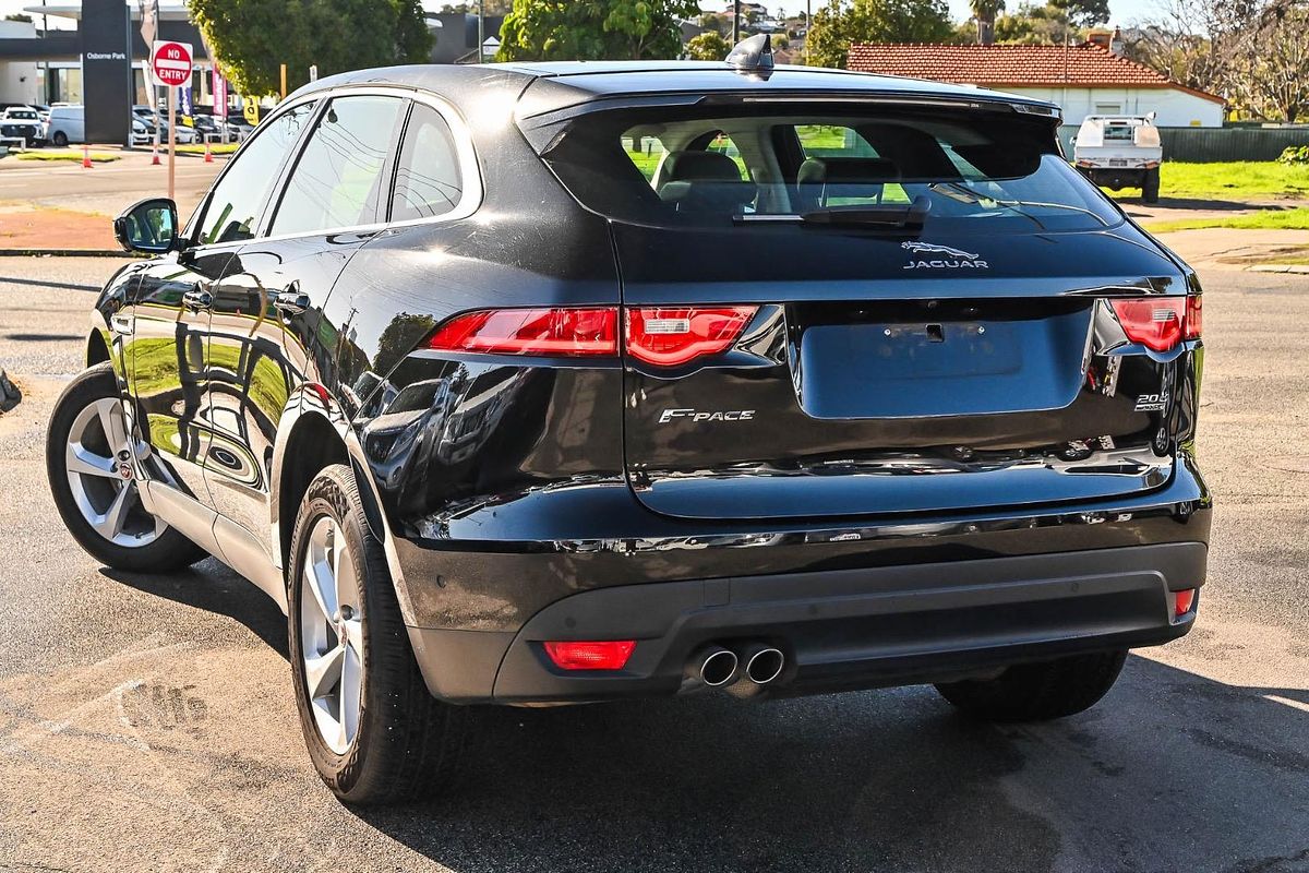 2017 Jaguar F-PACE 20d Prestige X761