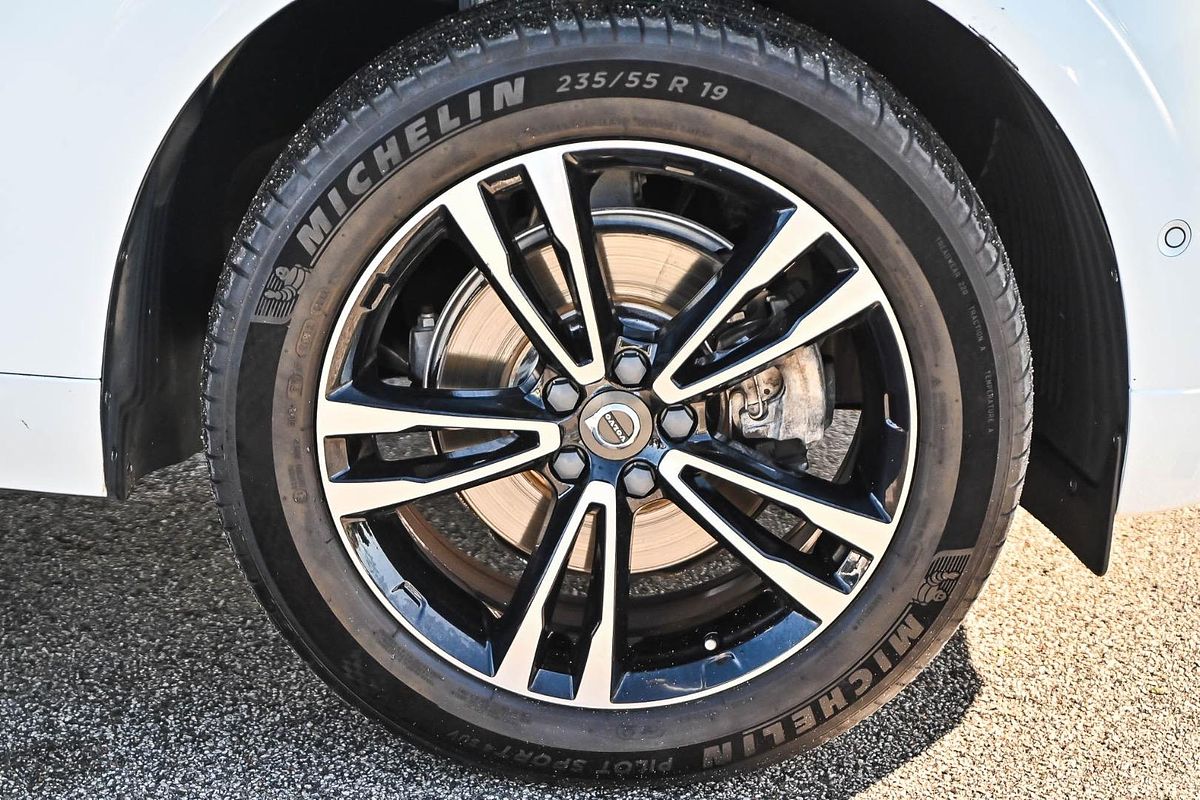 2018 Volvo XC60 D4 Momentum