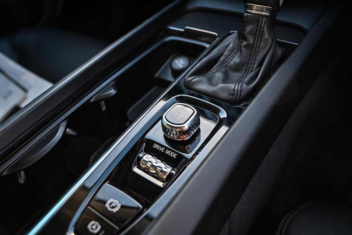 2018 Volvo XC60 D4 Momentum