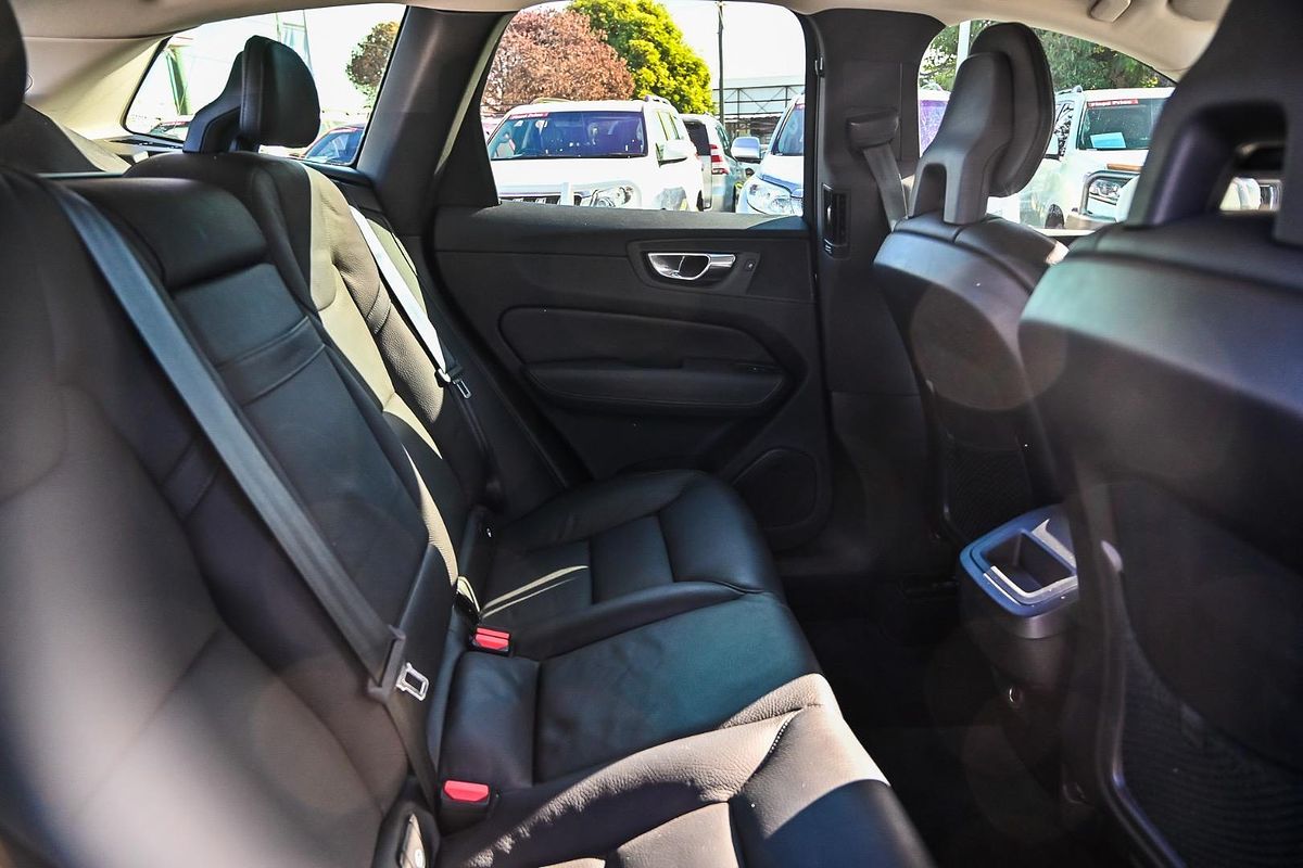 2018 Volvo XC60 D4 Momentum