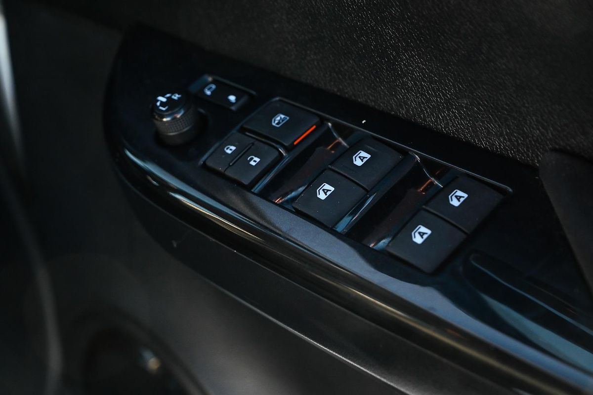 2023 Toyota Hilux SR5 GUN126R 4X4