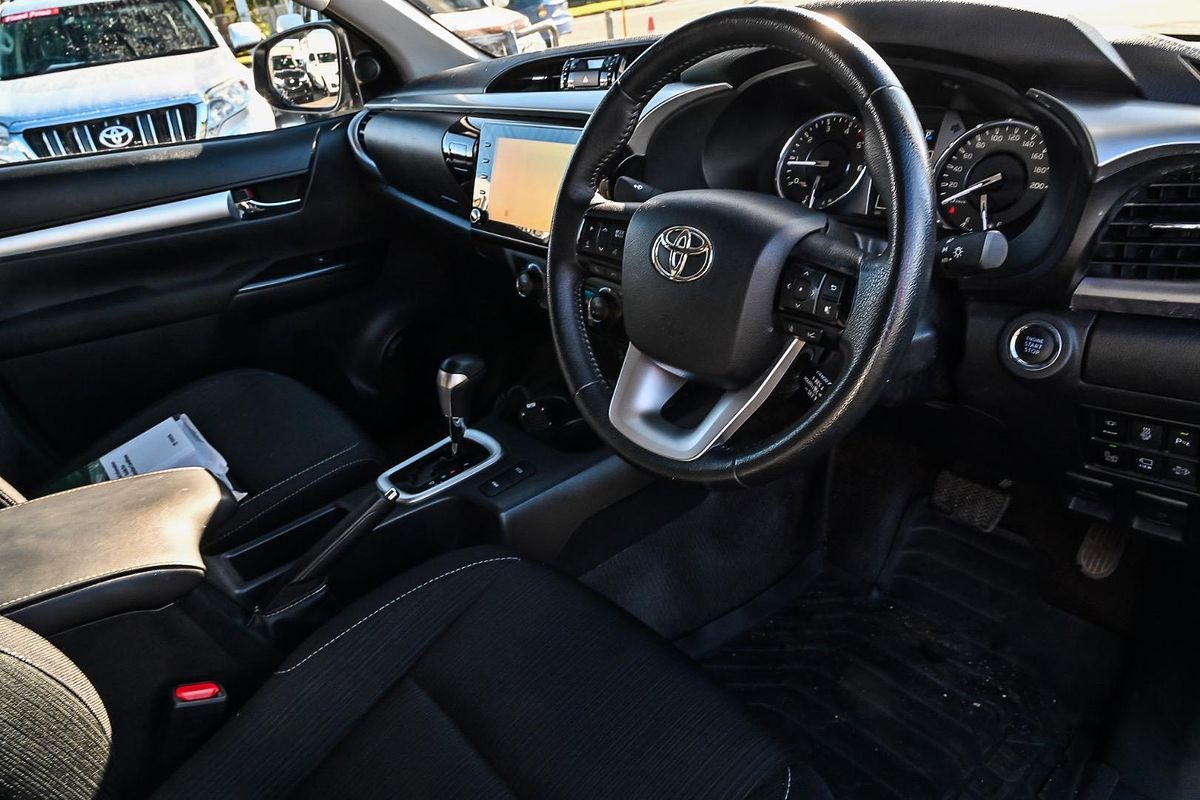 2023 Toyota Hilux SR5 GUN126R 4X4