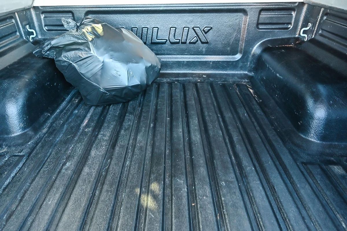 2023 Toyota Hilux SR5 GUN126R 4X4
