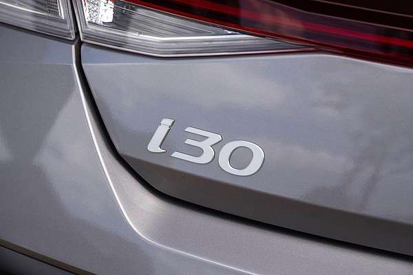 2025 Hyundai i30 Elite Hybrid CN7.V2