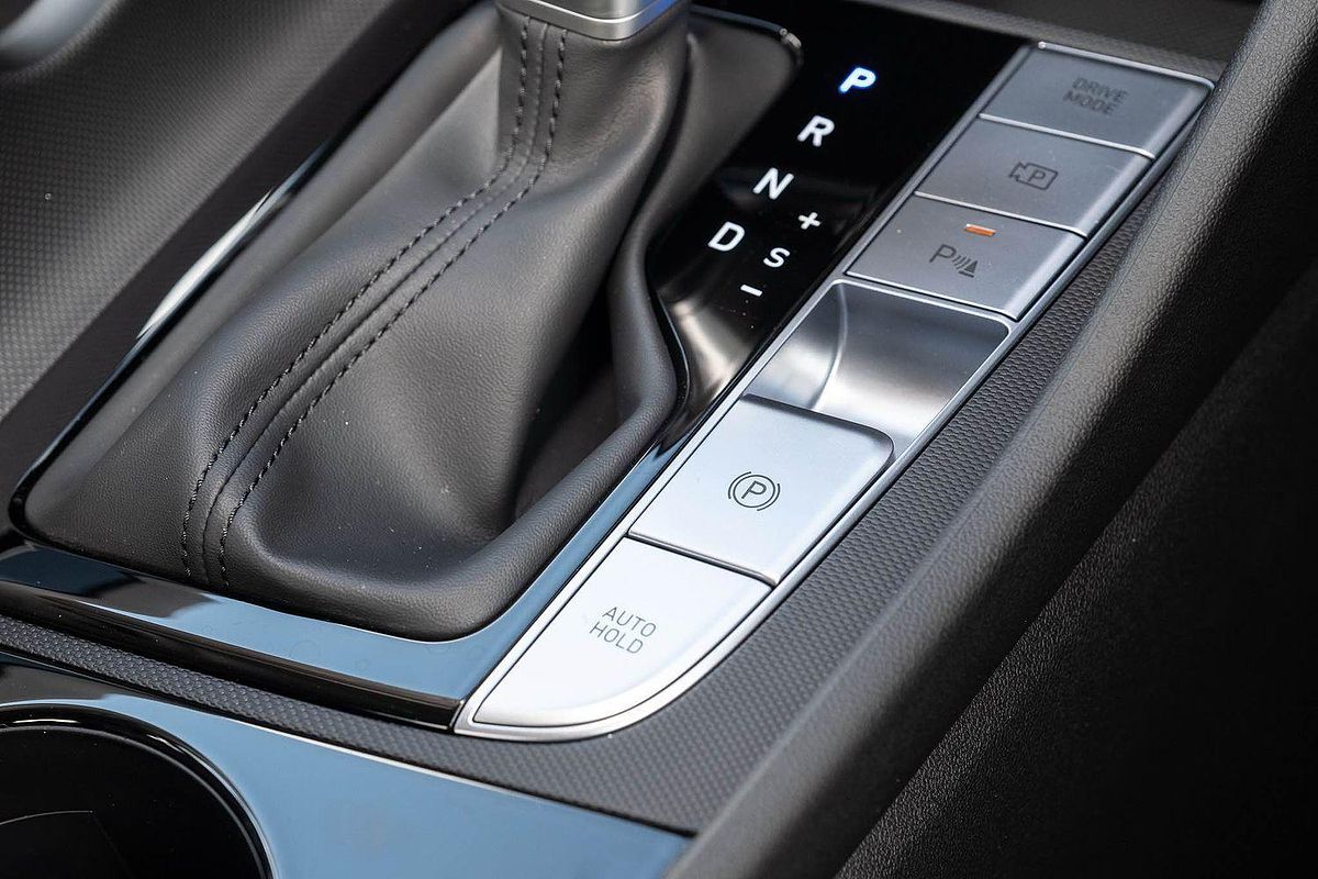2025 Hyundai i30 Elite Hybrid CN7.V2
