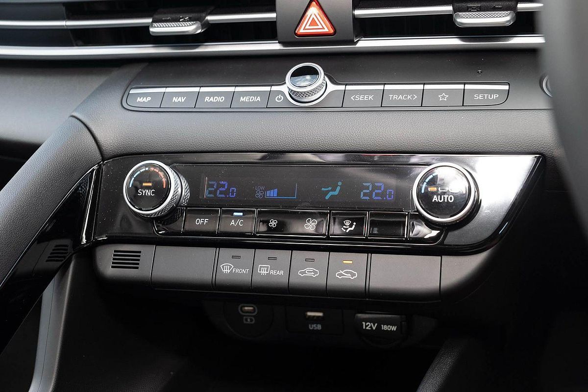 2025 Hyundai i30 Elite Hybrid CN7.V2