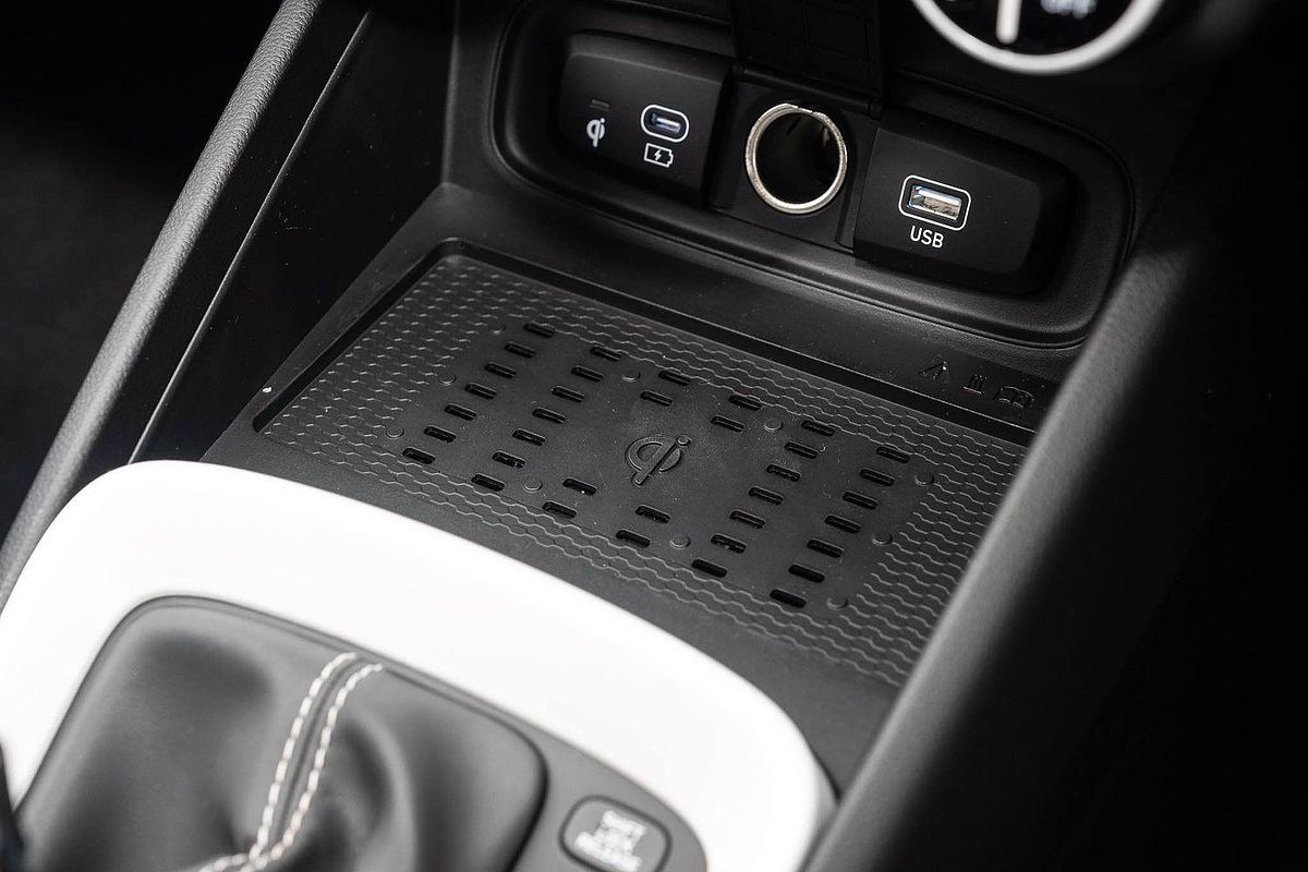 2025 Hyundai Venue Elite QX.V5