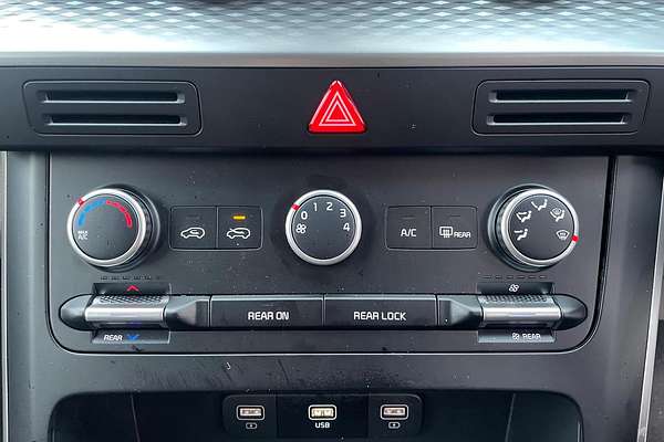 2024 Kia Carnival S KA4